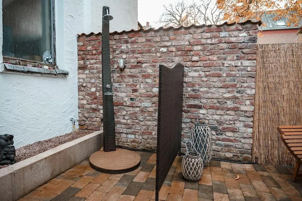 Urban Jungle Room Rundum Entspannung Mit Sauna Troisdorf