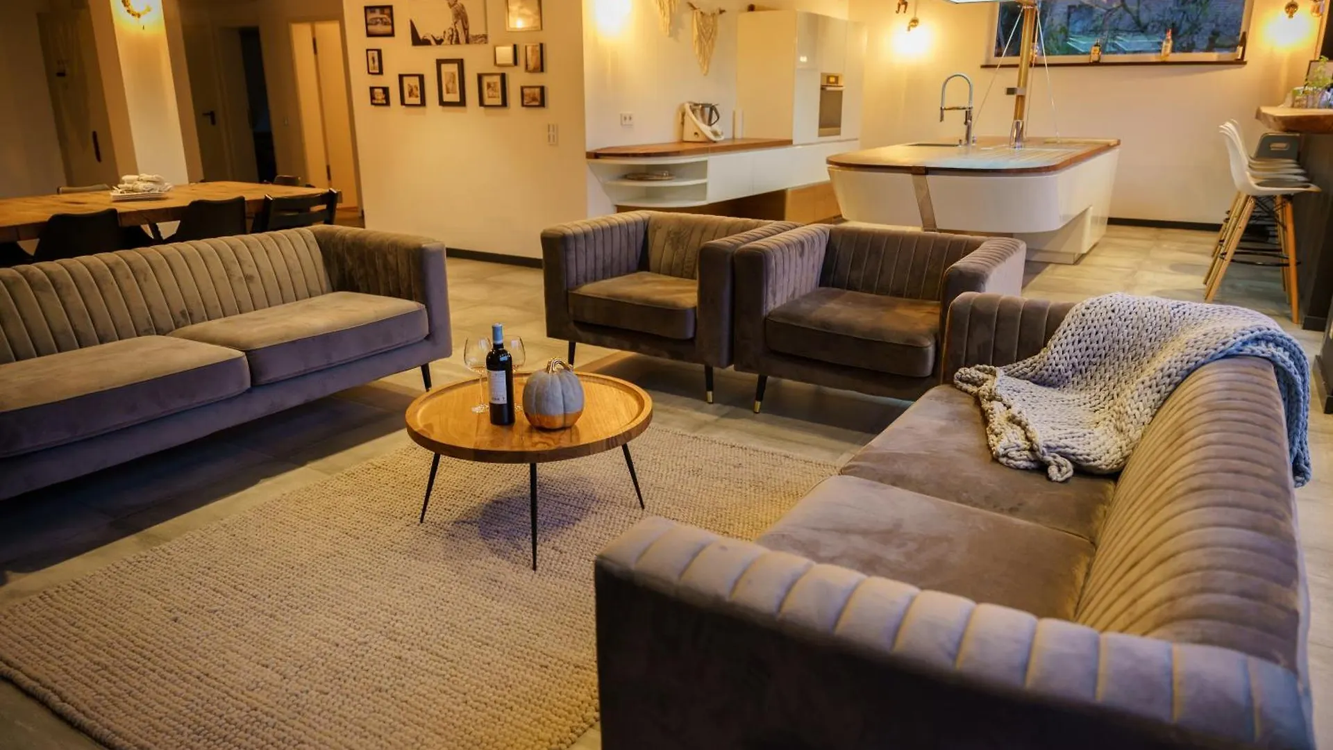 Pansiyon Urban Jungle Room Rundum Entspannung Mit Sauna Troisdorf Almanya